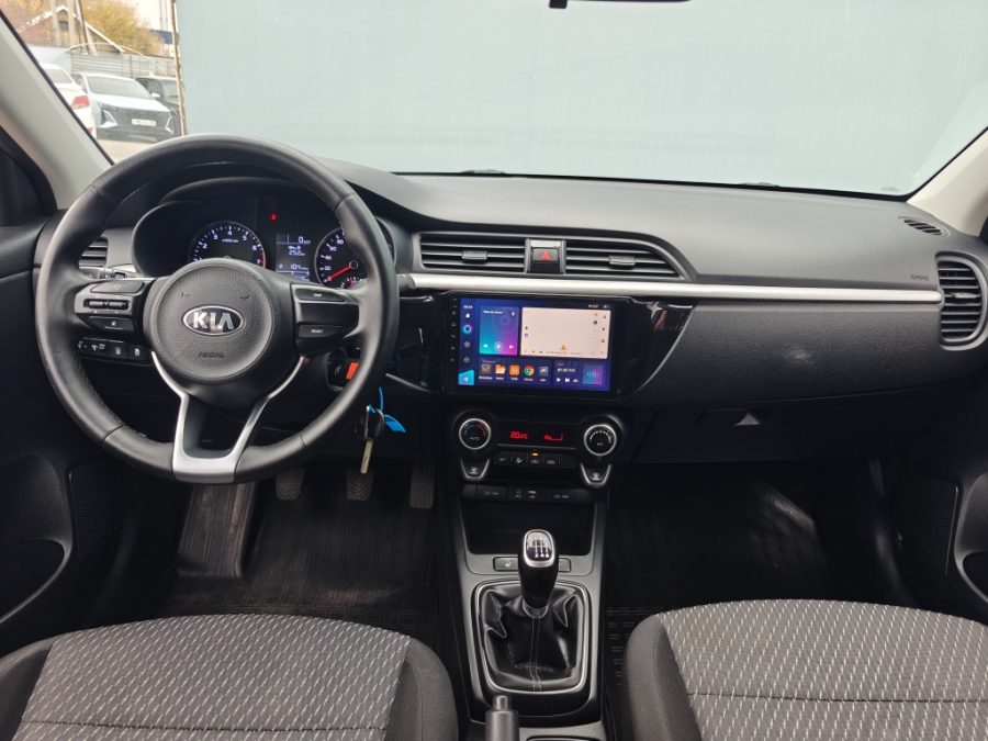 Kia Rio 1.6 MT