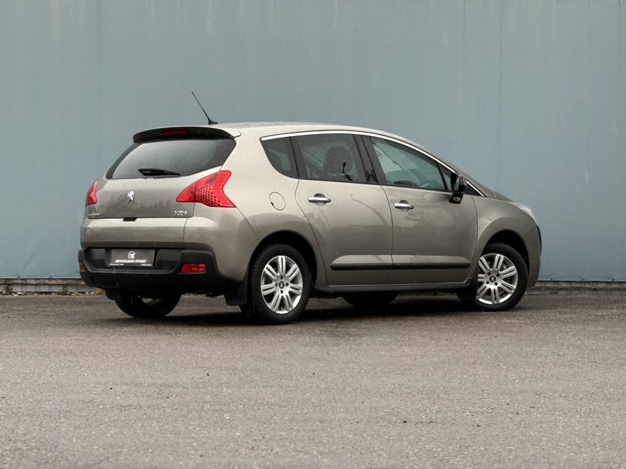 Peugeot 3008 1.6 MT