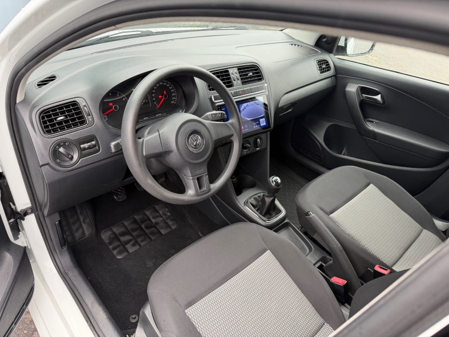 Volkswagen Polo 1.6 MT