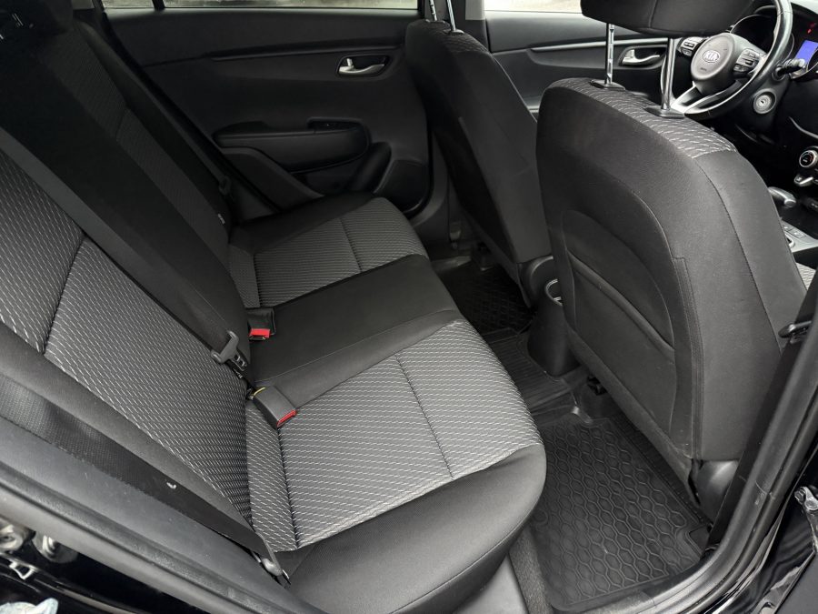 Kia Rio X-Line 1.6 AT