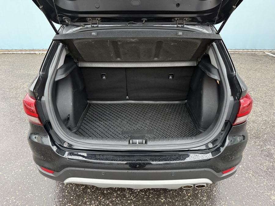 Kia Rio X-Line 1.6 AT