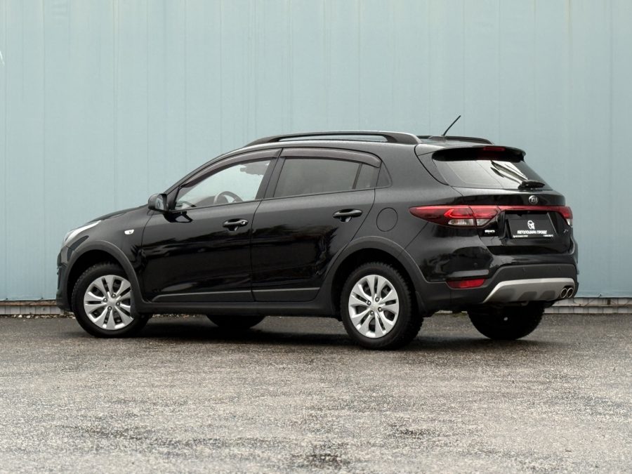 Kia Rio X-Line 1.6 AT