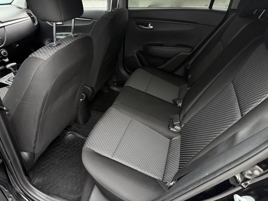 Kia Rio X-Line 1.6 AT