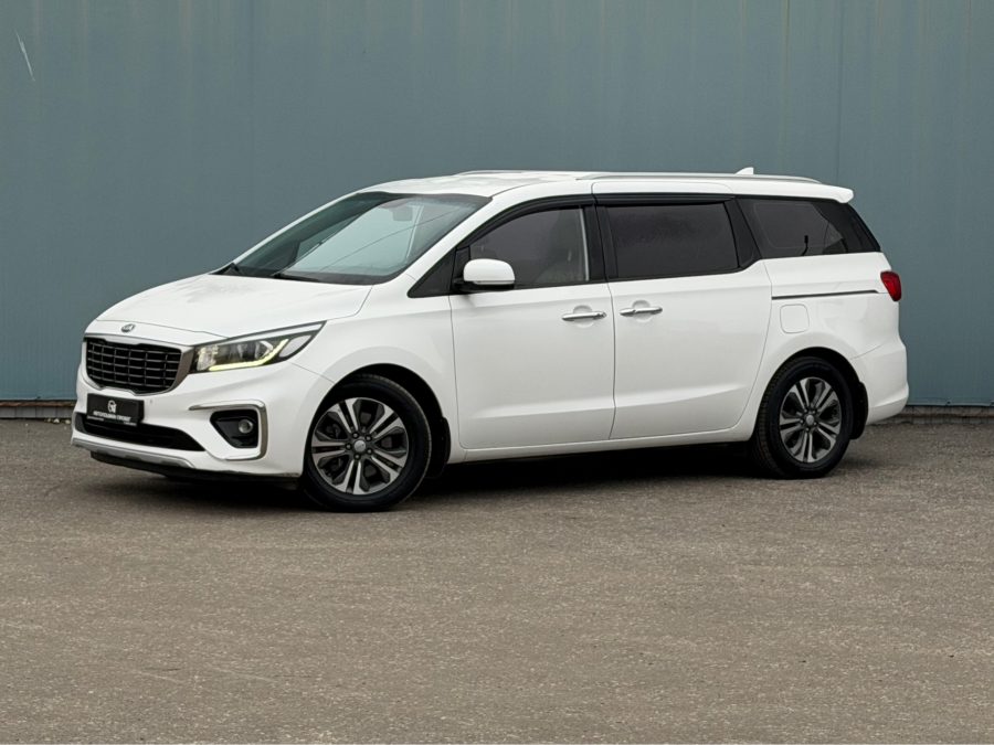 Kia Carnival 2.2 AT