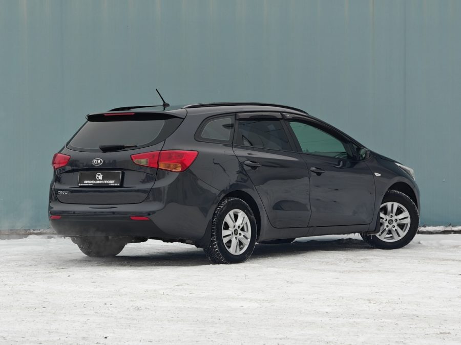 Kia Ceed 1.6 MT