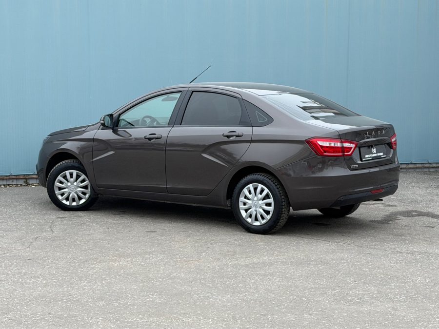 ВАЗ (LADA) Vesta 1.6 MT