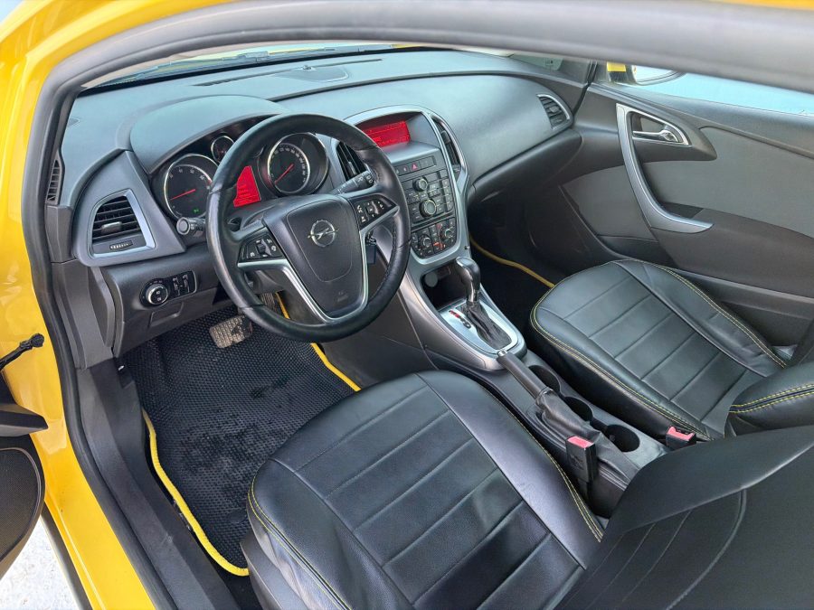 Opel Astra GTC 1.4 AT