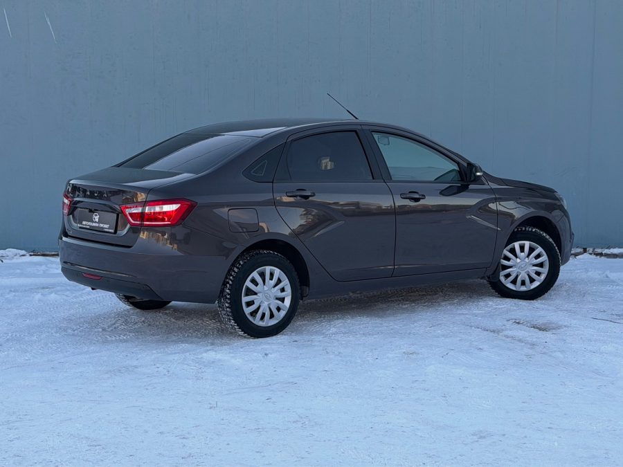 ВАЗ (LADA) Vesta 1.6 MT