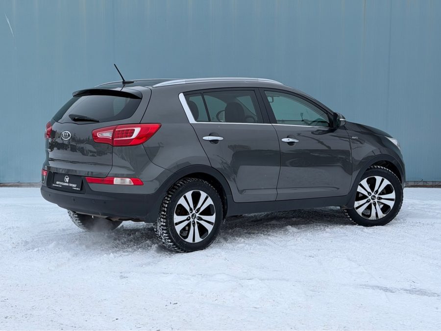 Kia Sportage 2.0 AT
