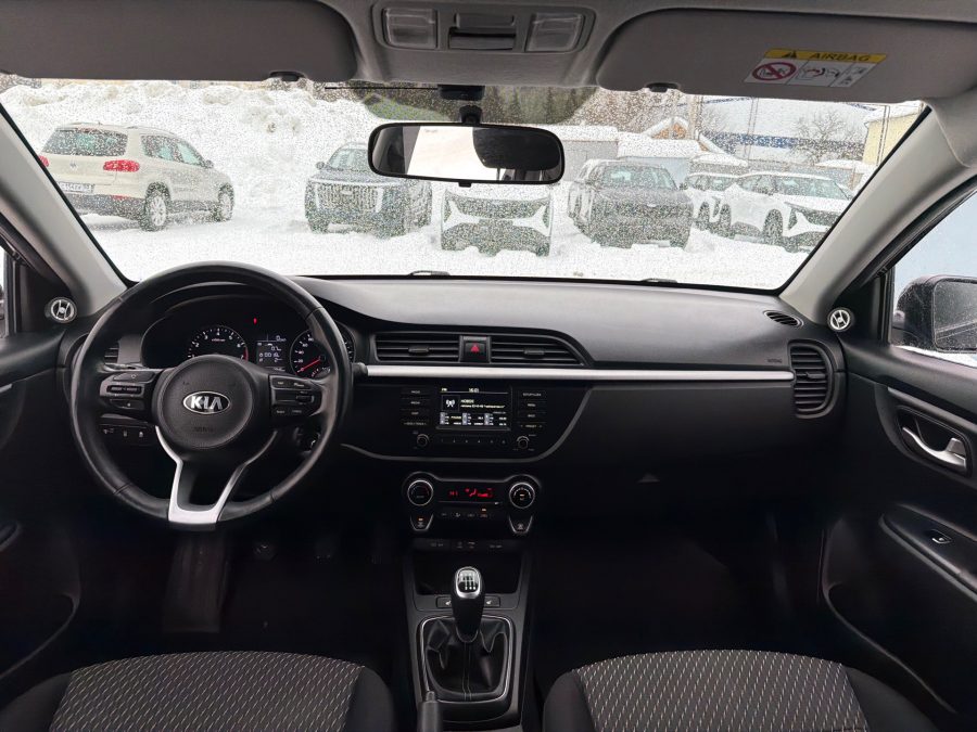 Kia Rio 1.6 MT
