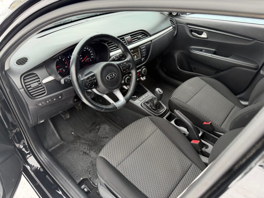 Kia Rio 1.6 MT