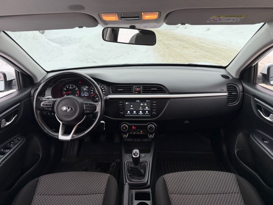Kia Rio X-Line 1.6 MT