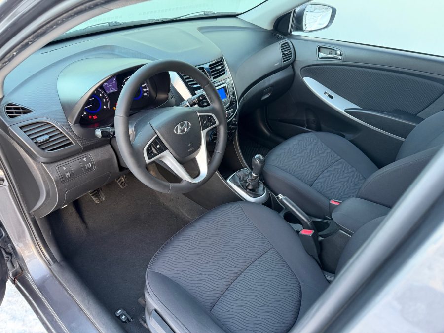 Hyundai Solaris 1.6 MT