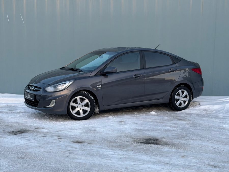 Hyundai Solaris 1.6 MT