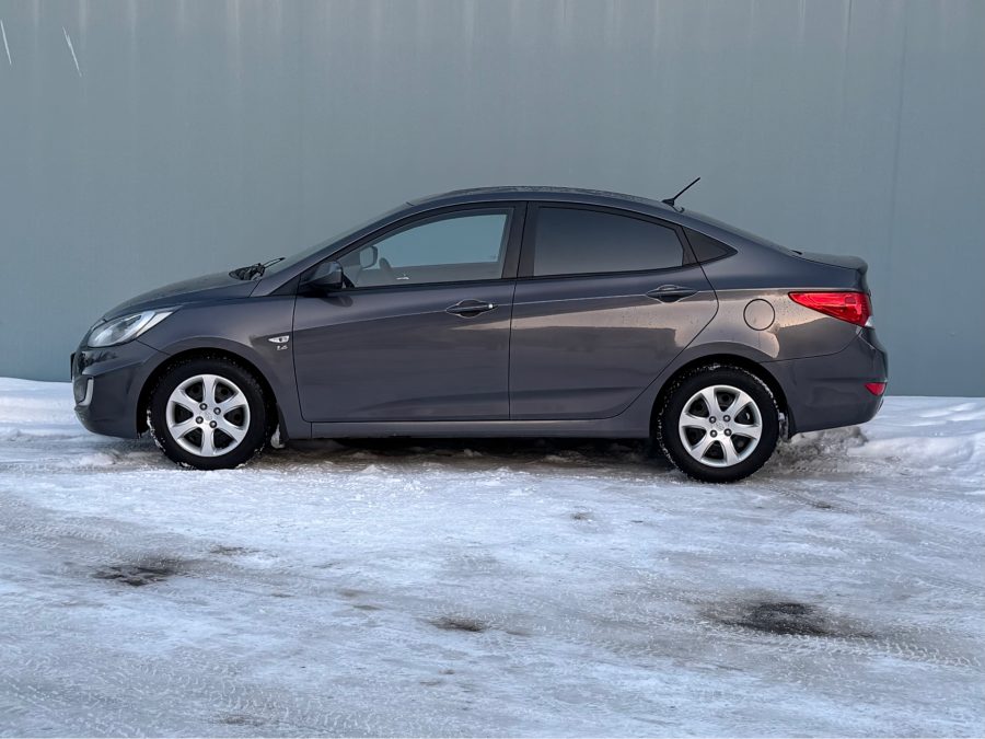 Hyundai Solaris 1.6 MT