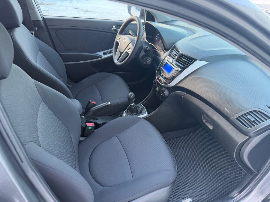 Hyundai Solaris 1.6 MT