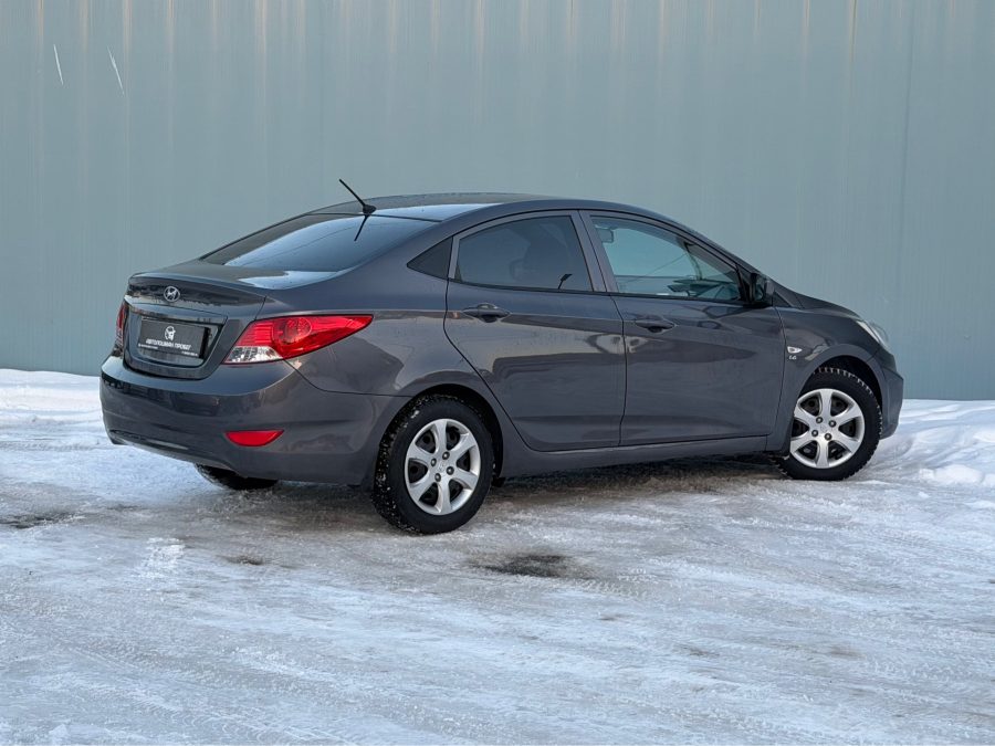 Hyundai Solaris 1.6 MT