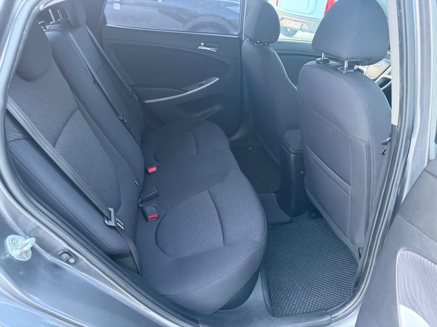 Hyundai Solaris 1.6 MT