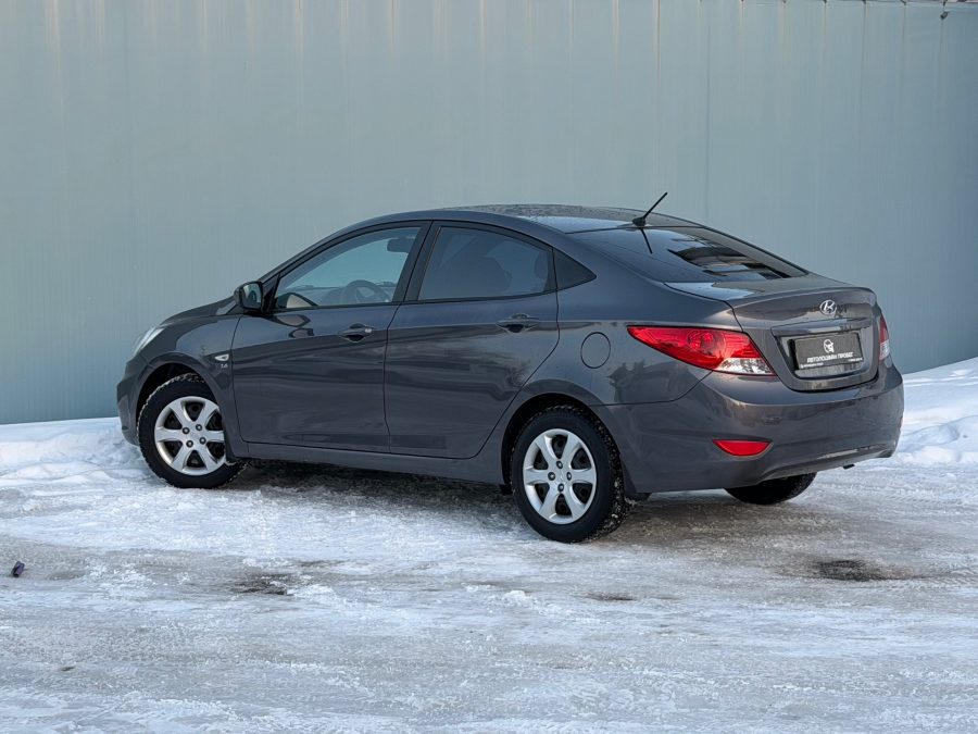 Hyundai Solaris 1.6 MT