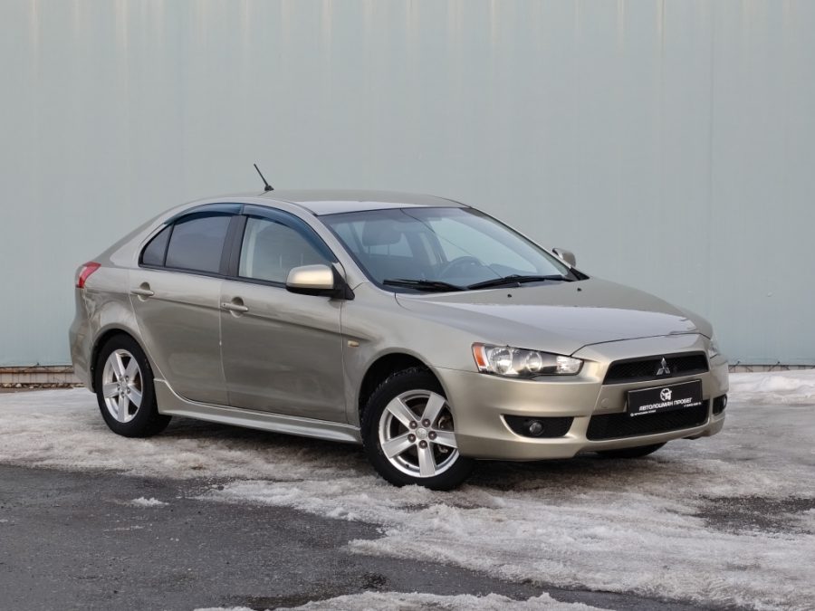Mitsubishi Lancer 1.8 MT