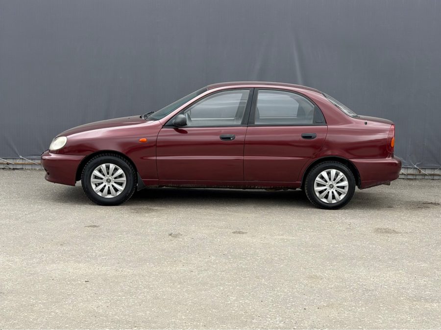 Chevrolet Lanos 1.5 MT