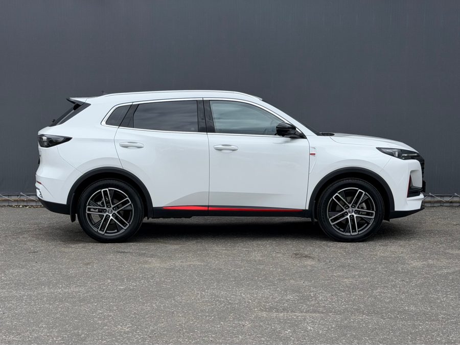 Changan UNI-S 1.5 AMT