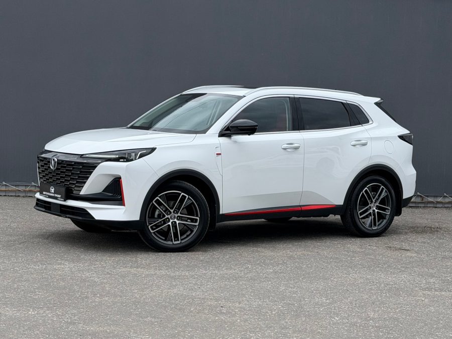 Changan UNI-S 1.5 AMT