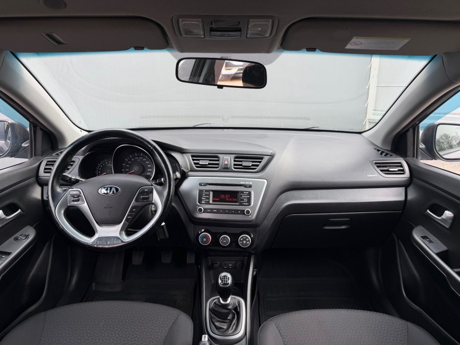 Kia Rio 1.6 MT