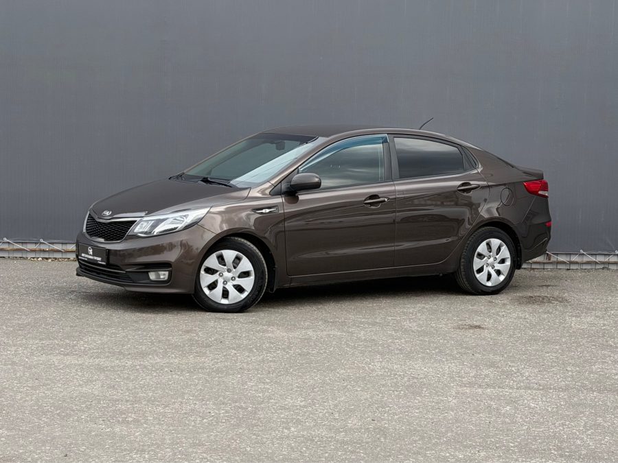 Kia Rio 1.6 MT