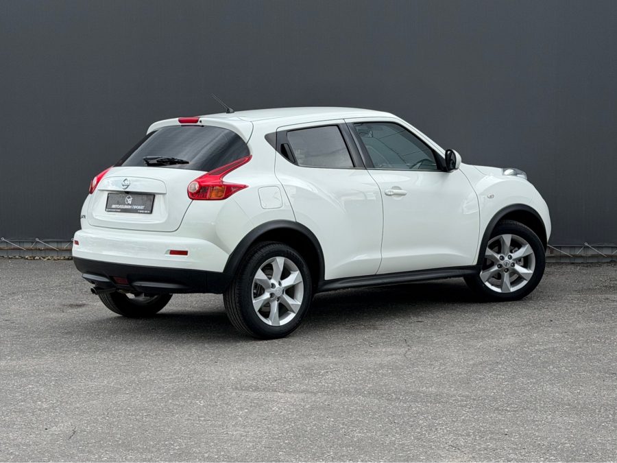 Nissan Juke 1.6 CVT