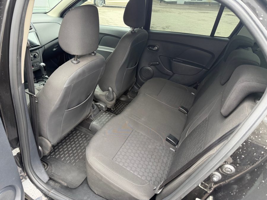 Renault Logan 1.6 AT
