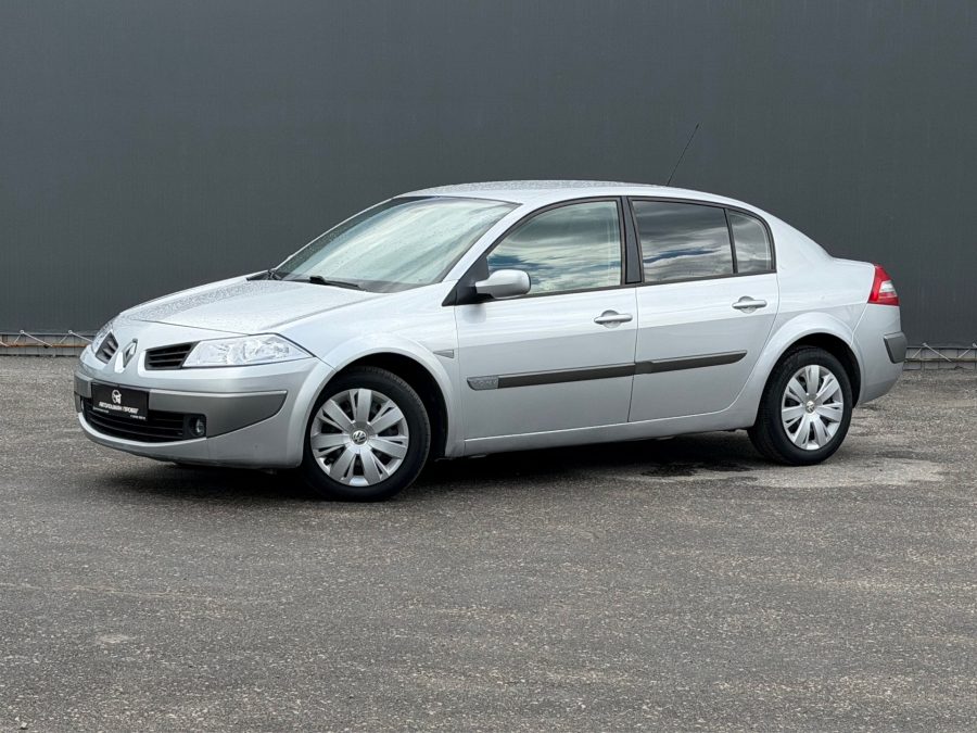 Renault Megane 1.6 AT
