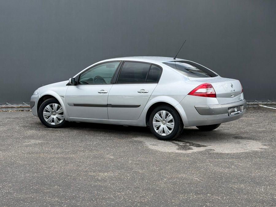 Renault Megane 1.6 AT