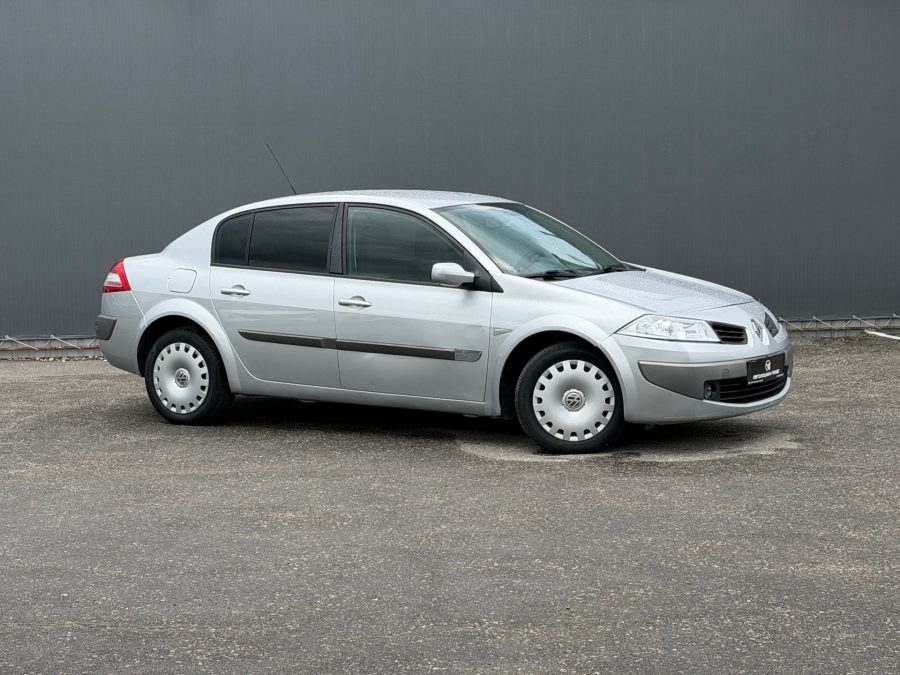 Renault Megane 1.6 AT