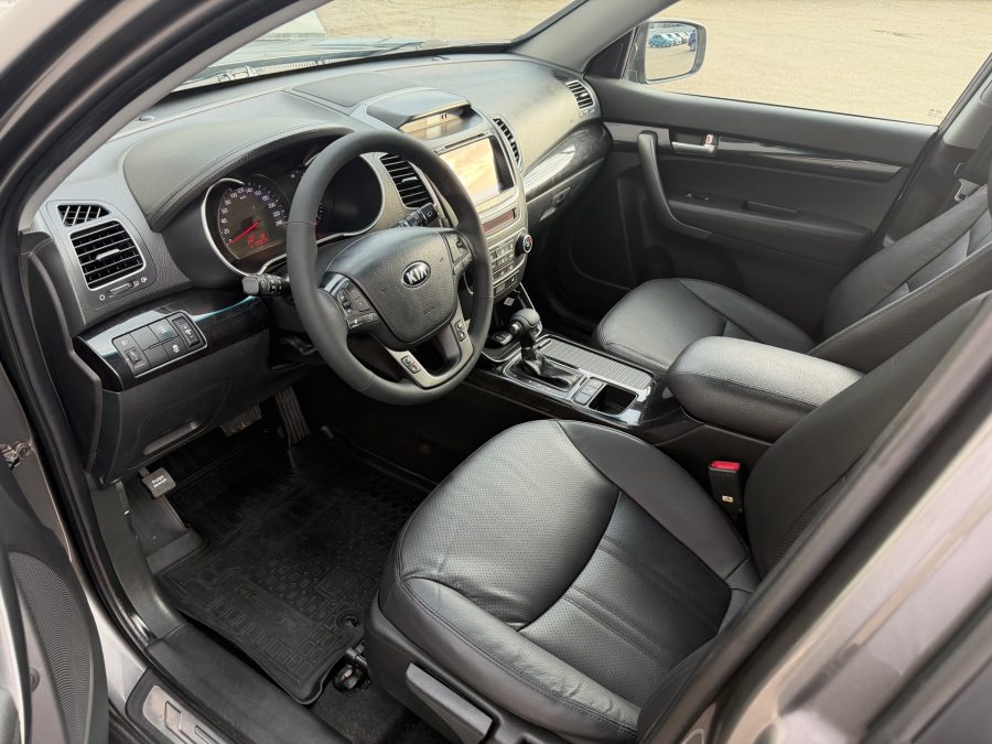 Kia Sorento 2.2 AT