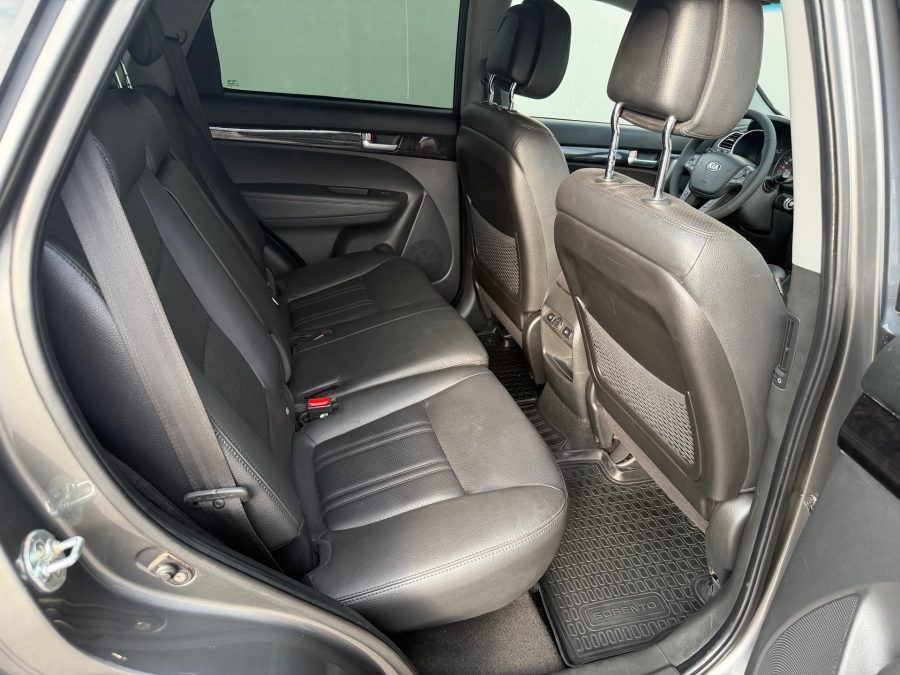 Kia Sorento 2.2 AT