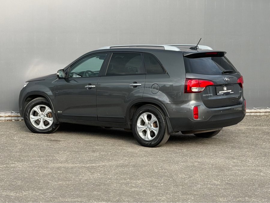 Kia Sorento 2.2 AT