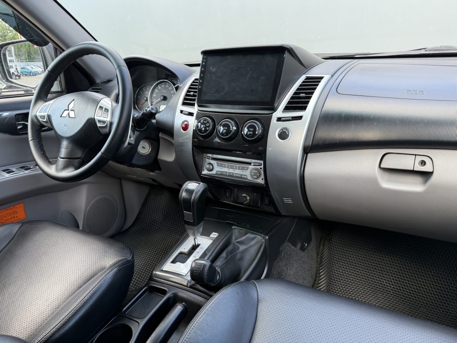 Mitsubishi Pajero Sport