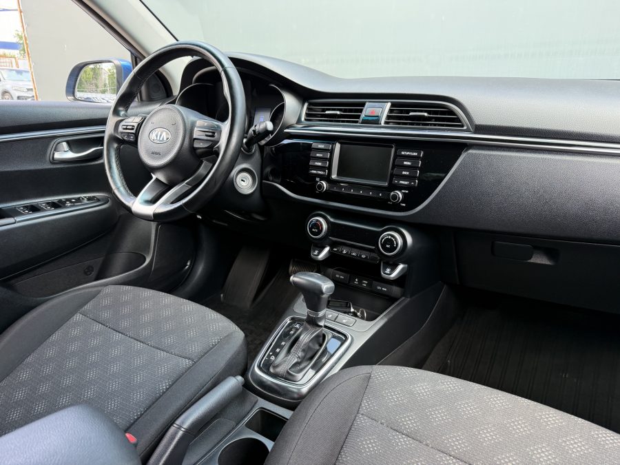 Kia Rio 1.6 AT