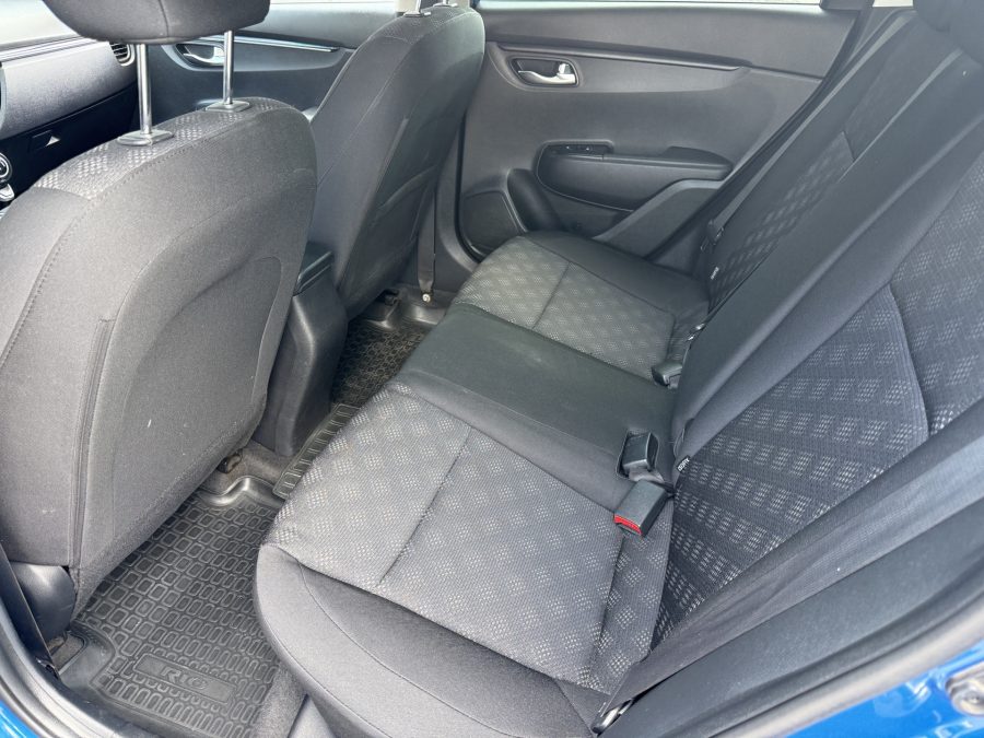 Kia Rio 1.6 AT