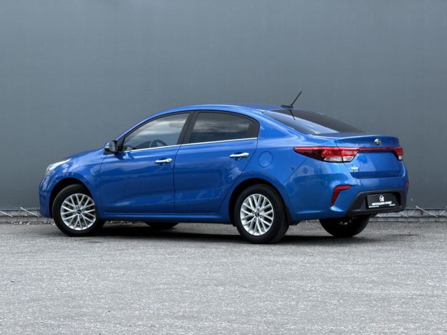 Kia Rio 1.6 AT