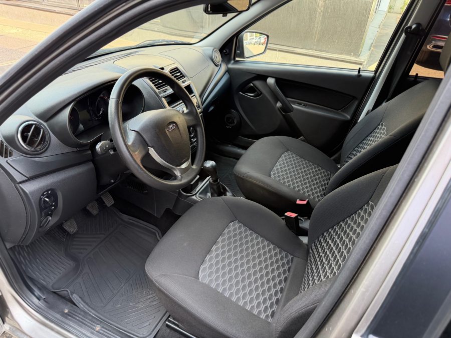 ВАЗ (LADA) Granta 1.6 MT