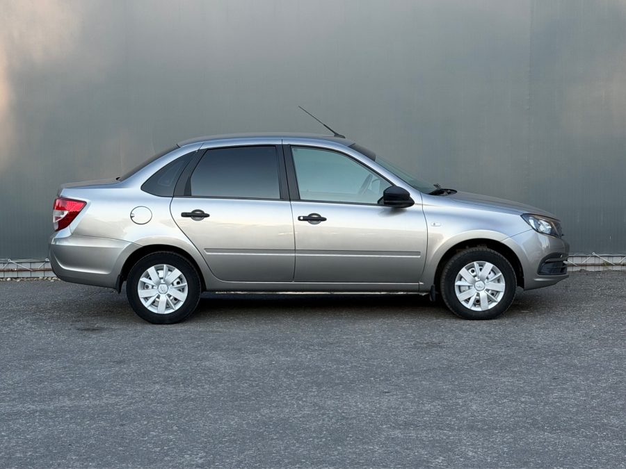 ВАЗ (LADA) Granta 1.6 MT