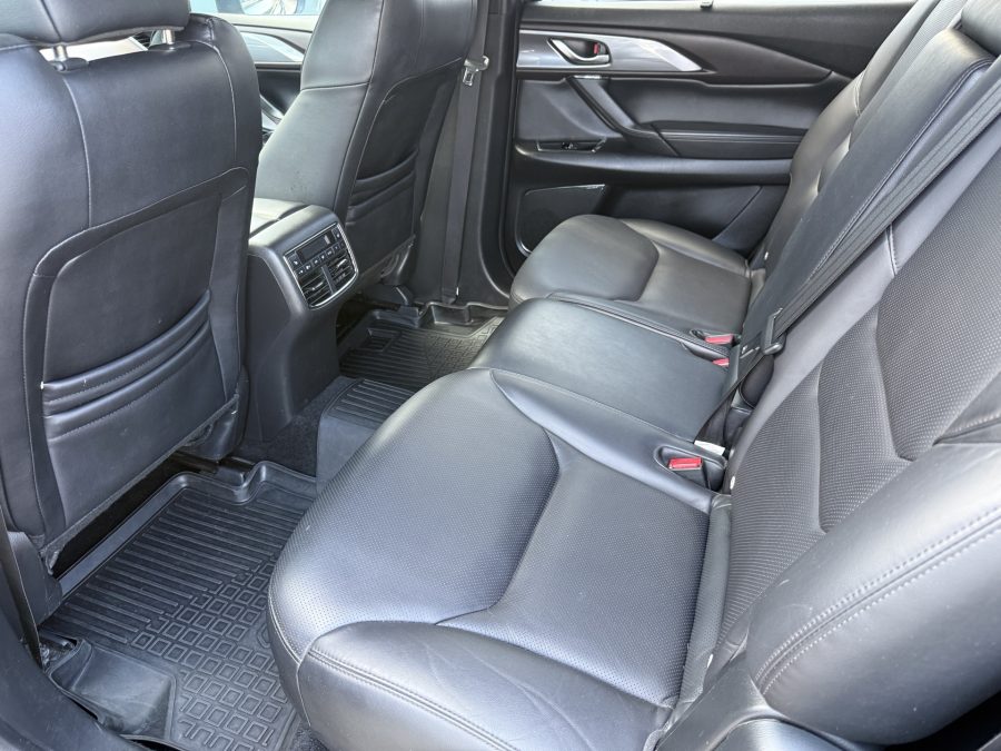 Mazda CX-9