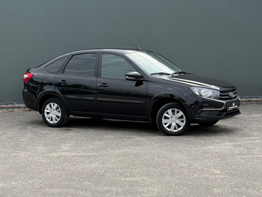 ВАЗ (LADA) Granta 1.6 MT