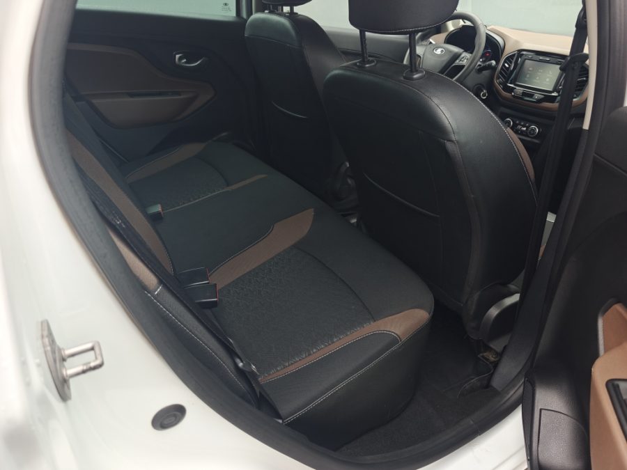 ВАЗ (LADA) XRAY 1.8 AMT