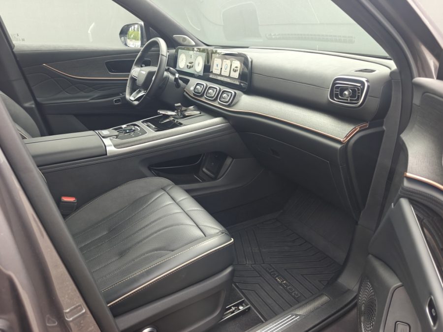 JAECOO J8