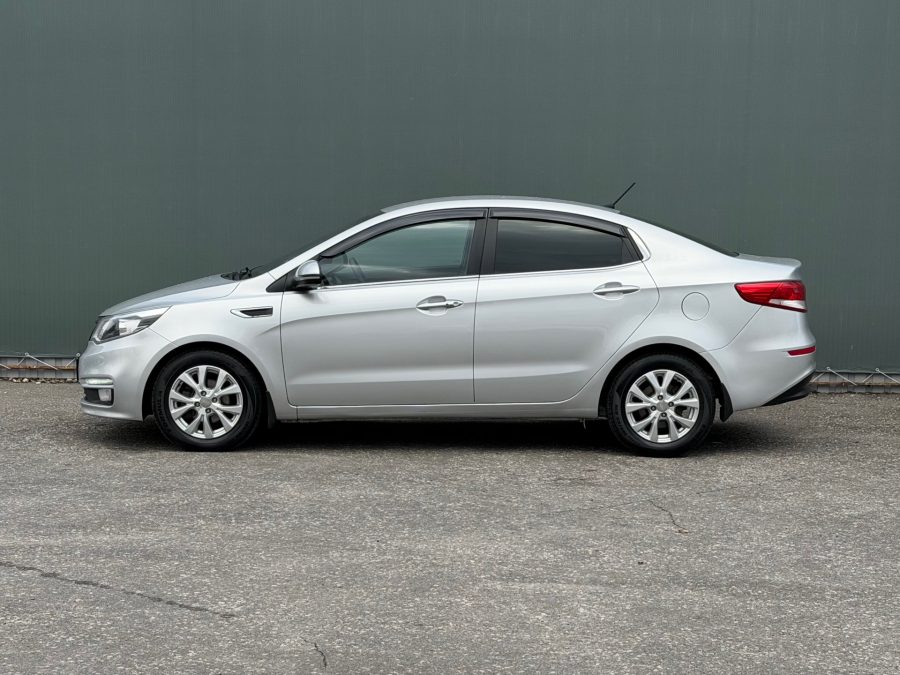 Kia Rio 1.6 AT
