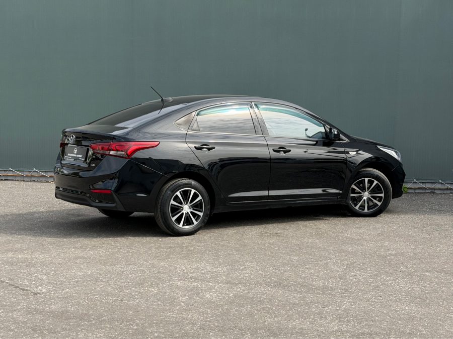 Hyundai Solaris 1.6 MT