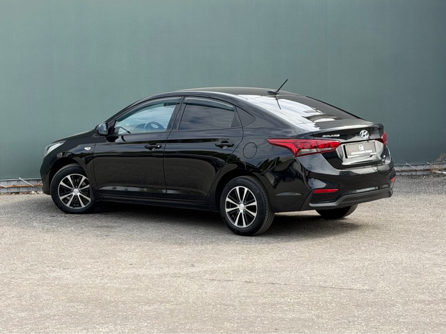 Hyundai Solaris 1.6 MT